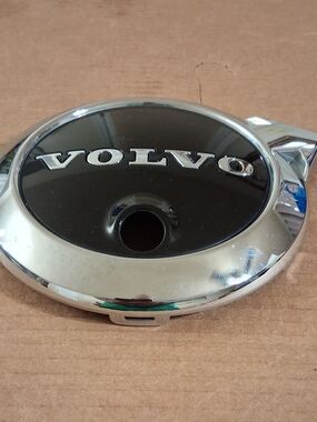 2021-2022 Volvo XC90 Chrome and Black Center Cap Emblem With Camera Hole